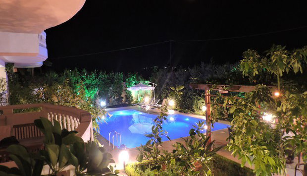 Golden Rose Suites